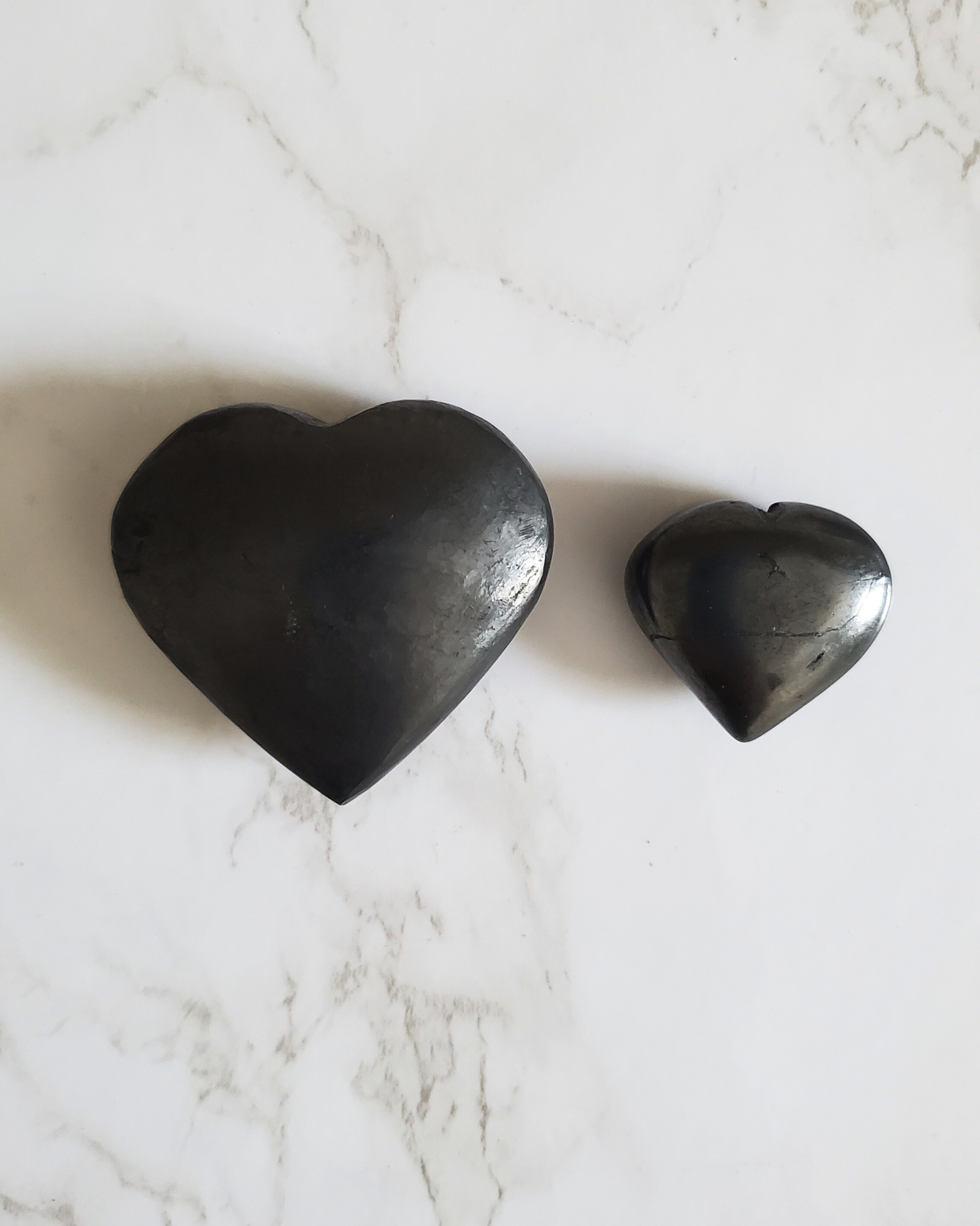 Natural Pain Relief and Protection from 5G and EMFs Shungite Hearts 2 sizes