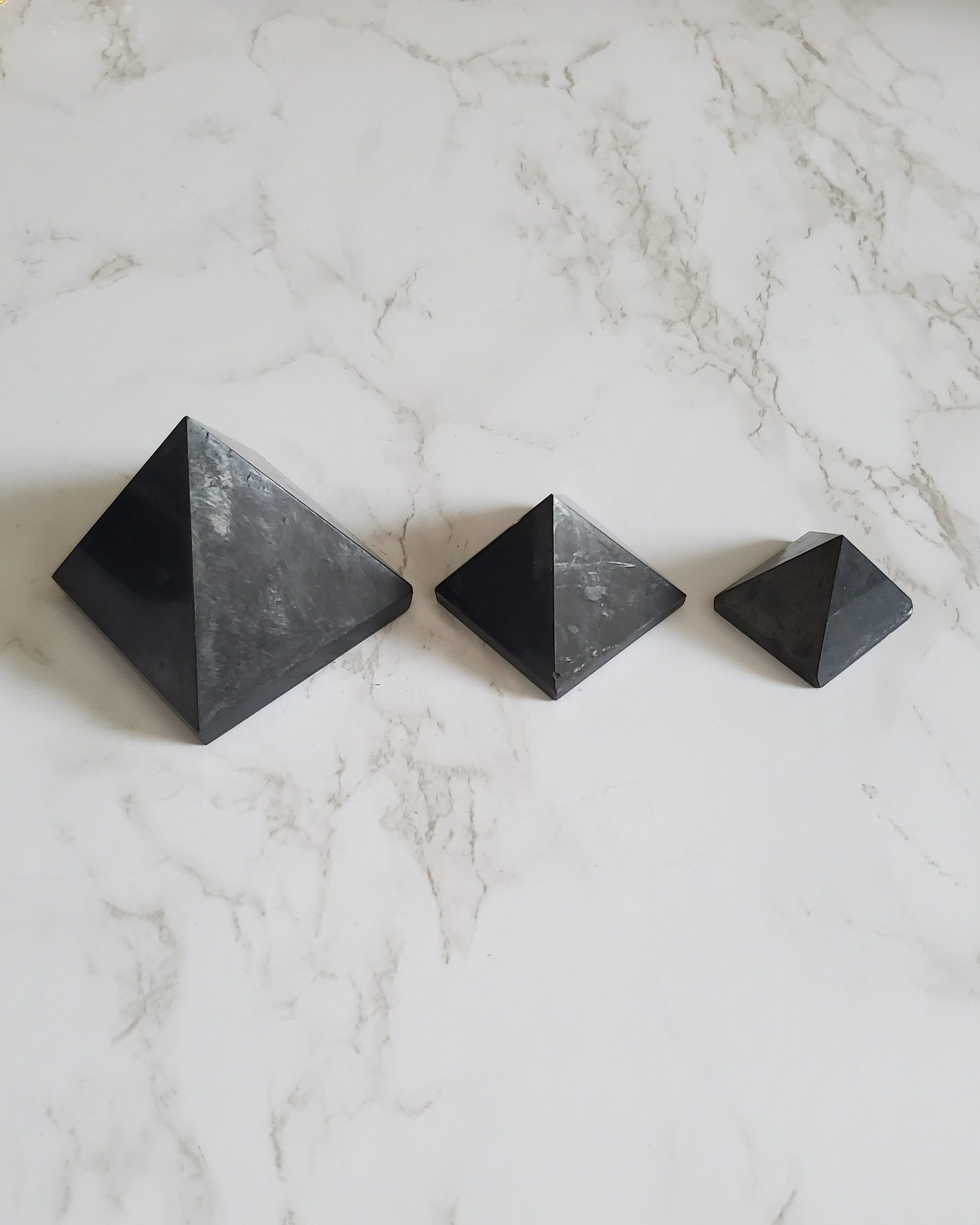 Natural Pain Relief and Protection from 5G and EMFs Shungite Pyramids 3 sizes